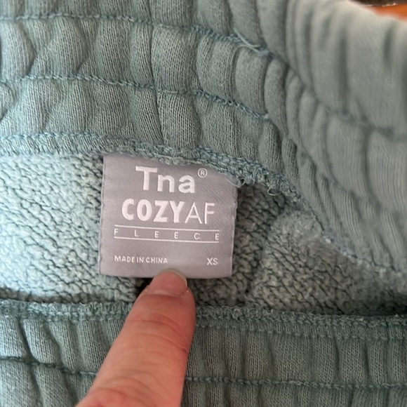 TNA Sweat Pants - Picture 3 of 4